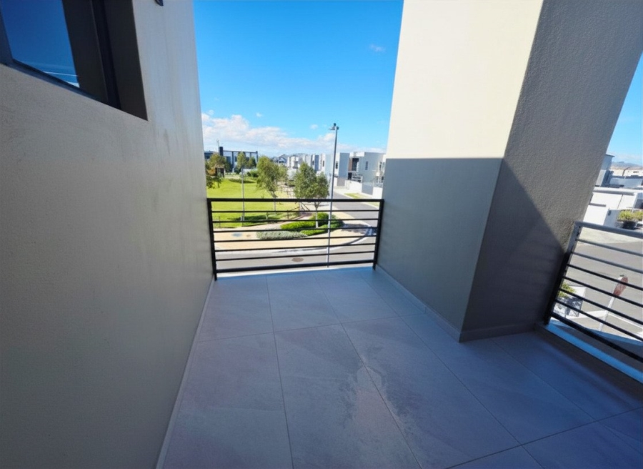 3 Bedroom Property for Sale in Sandown Western Cape